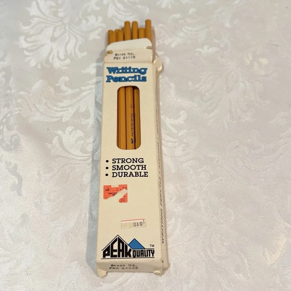 vintage12 Peak Quality brand pencil set featuring yellow wooden pencils #3,2.5